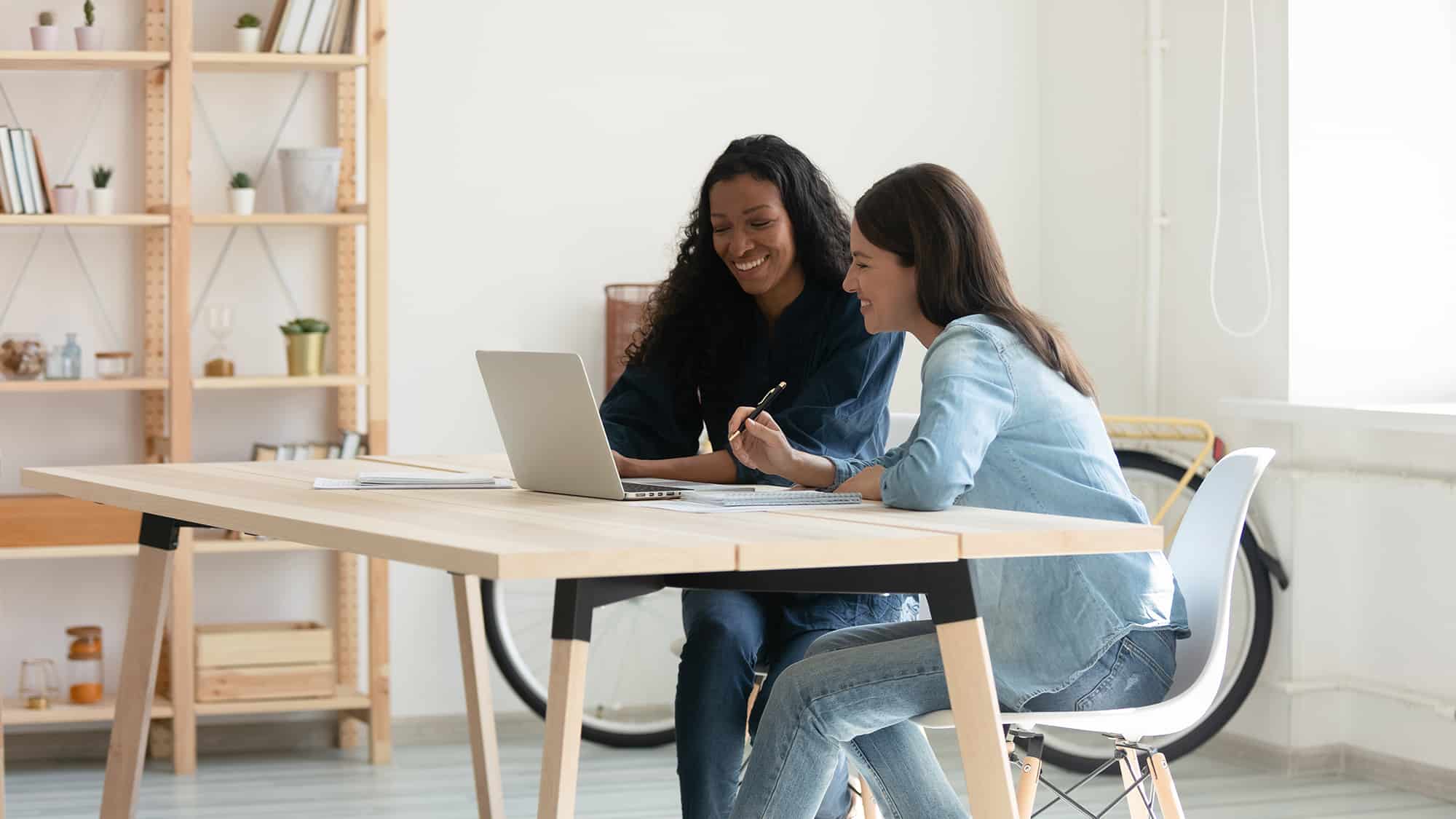 What is a mentoring program and how does it work?